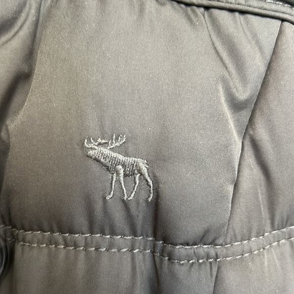 Abercrombie and Fitch puffer jacket small - Picture 13 of 16